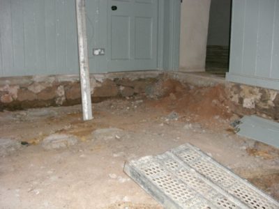hall earthen floor 09