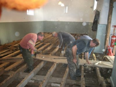 men-at-work-4
