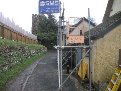 1-Work-Starts-on-Kitchen-Scaffolding-2