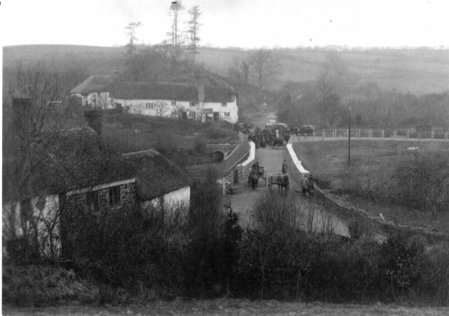 DR8 Opening of the New Bridge 1914 View N to S.jpg