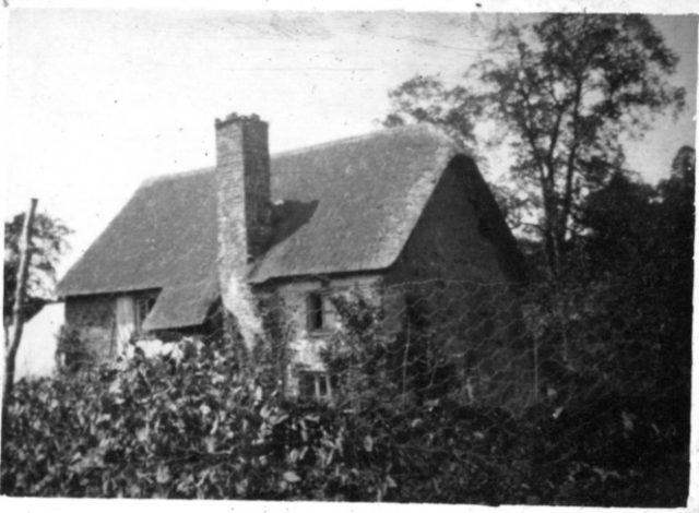 EW12 Oddislake Cottage now Edgelake.jpg