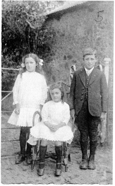 P23 3 Adams Children about 1920.jpg