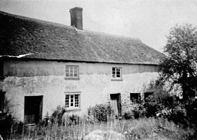 Tweenmoores-House-Tom-Pike-owner.jpg