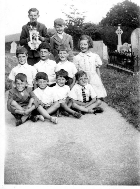Jack Yendell with evacuees.jpg