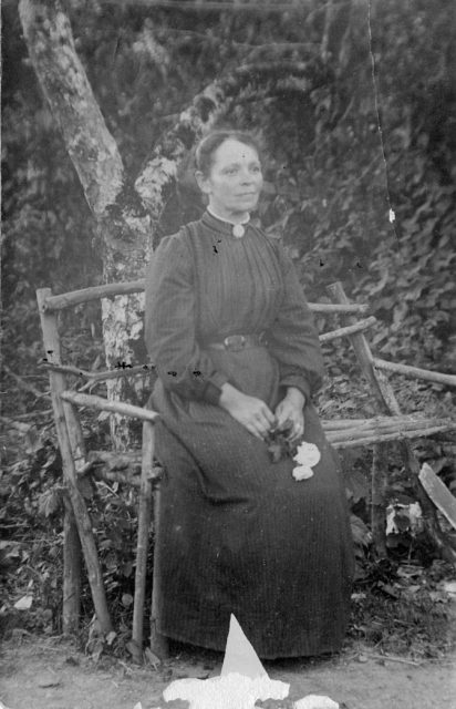 Mrs Alice Pike Pedley Cottage.jpg