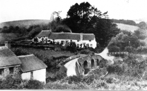 DR13-The-Packhorse-Bridge-1910