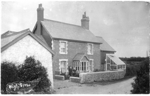 EW11-High-Cross-Three-Hammers